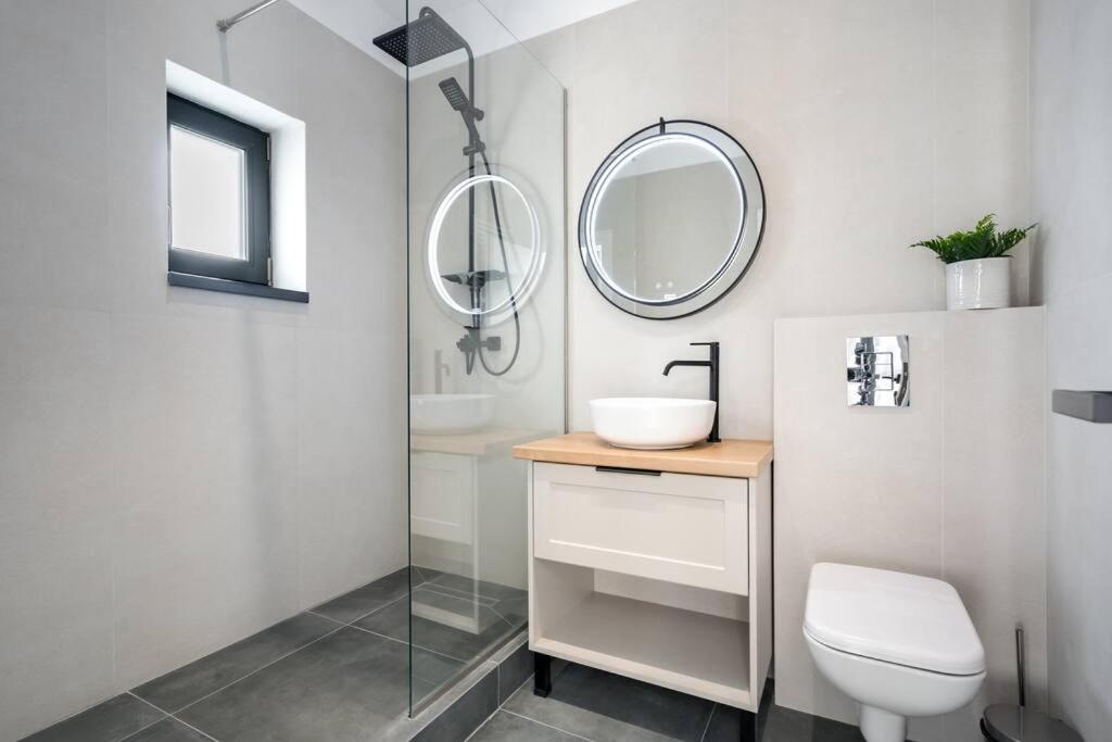 Appartement Stunning Views 3Br Sunny Flat - Amazing Terrace à Bucarest Extérieur photo
