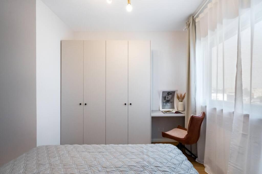 Appartement Stunning Views 3Br Sunny Flat - Amazing Terrace à Bucarest Extérieur photo
