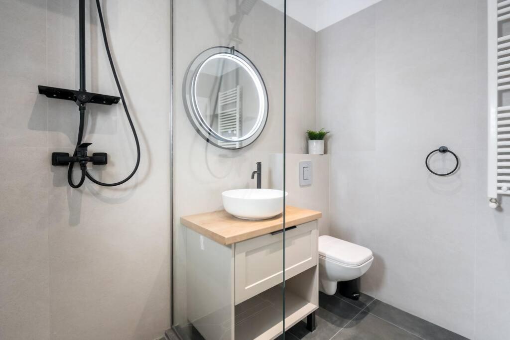 Appartement Stunning Views 3Br Sunny Flat - Amazing Terrace à Bucarest Extérieur photo