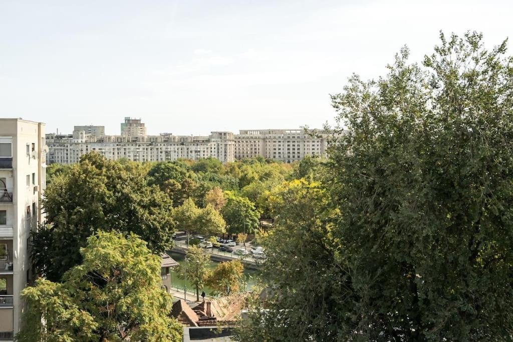 Appartement Stunning Views 3Br Sunny Flat - Amazing Terrace à Bucarest Extérieur photo