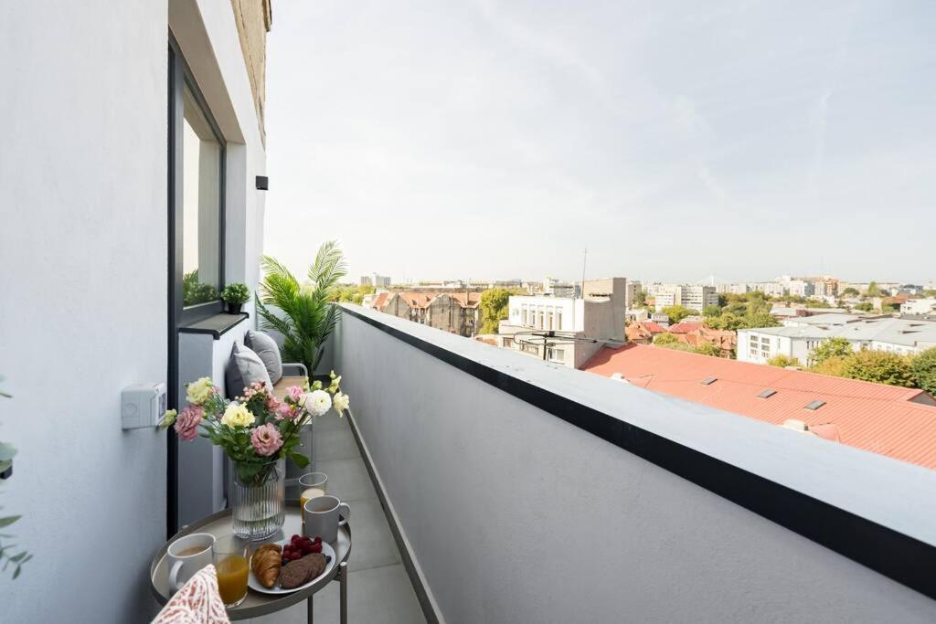 Appartement Stunning Views 3Br Sunny Flat - Amazing Terrace à Bucarest Extérieur photo