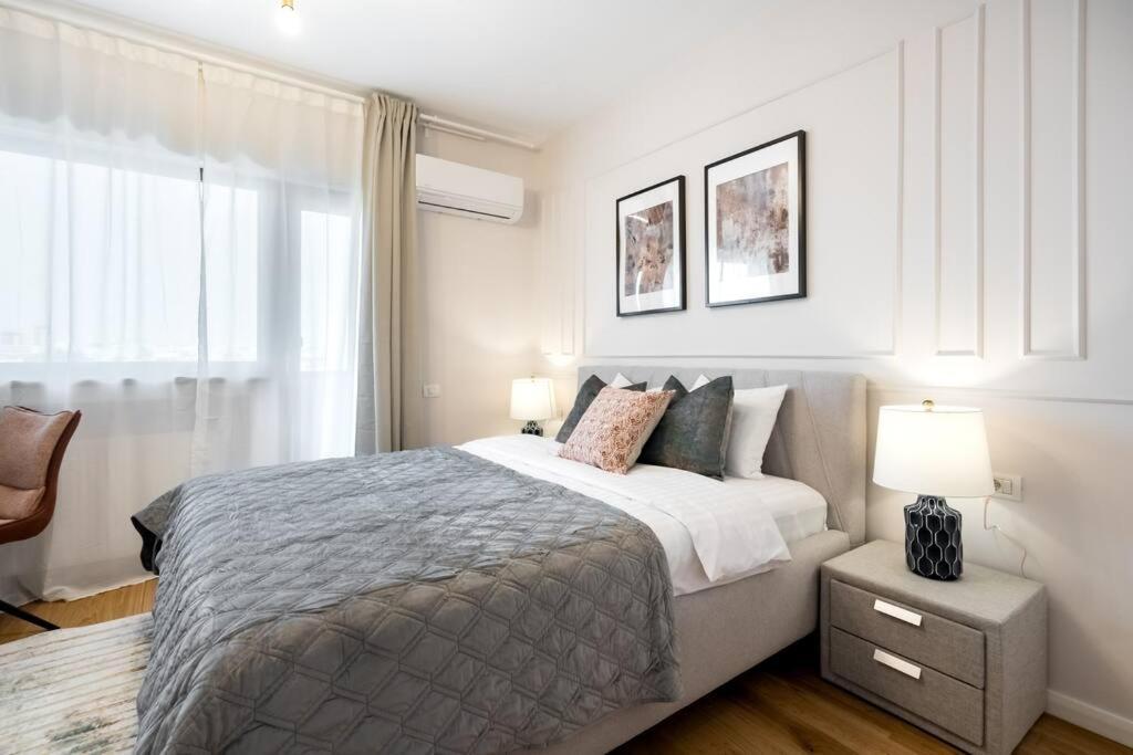 Appartement Stunning Views 3Br Sunny Flat - Amazing Terrace à Bucarest Extérieur photo