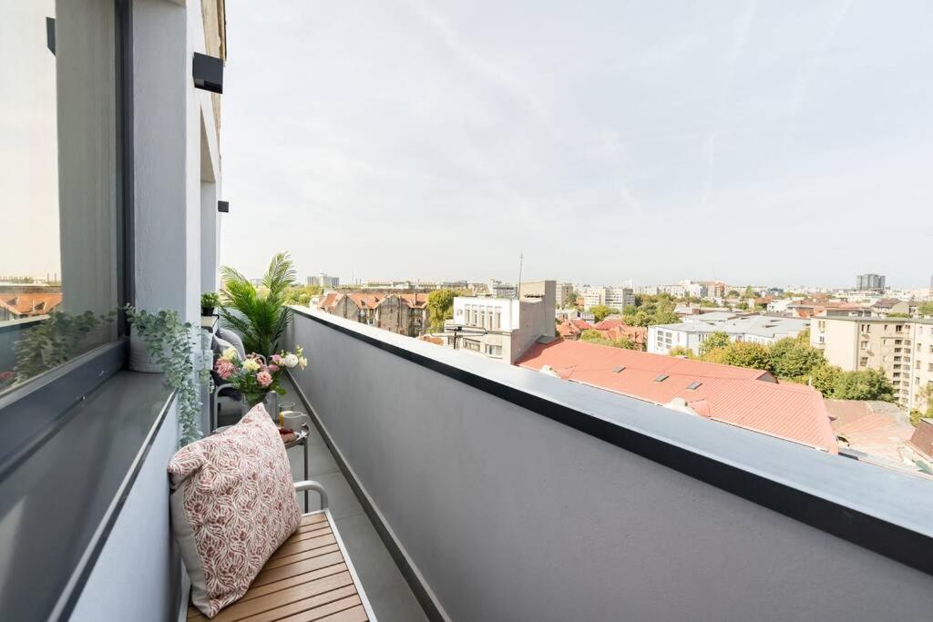 Appartement Stunning Views 3Br Sunny Flat - Amazing Terrace à Bucarest Extérieur photo
